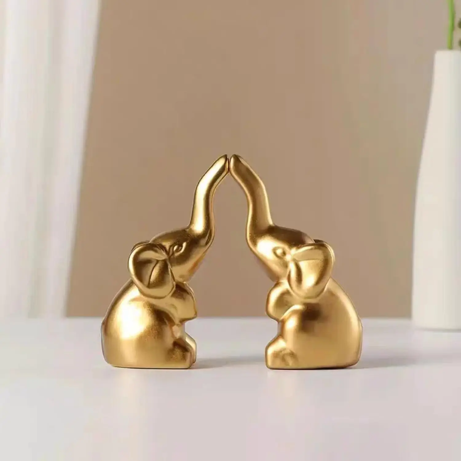 1 Pair Small Animal Statue Elephant Figurine Home Decor, Modern Style Ceramic Elephant Statues for Home Decor Accents Living Room Shelves Desk Decoration(Gold)