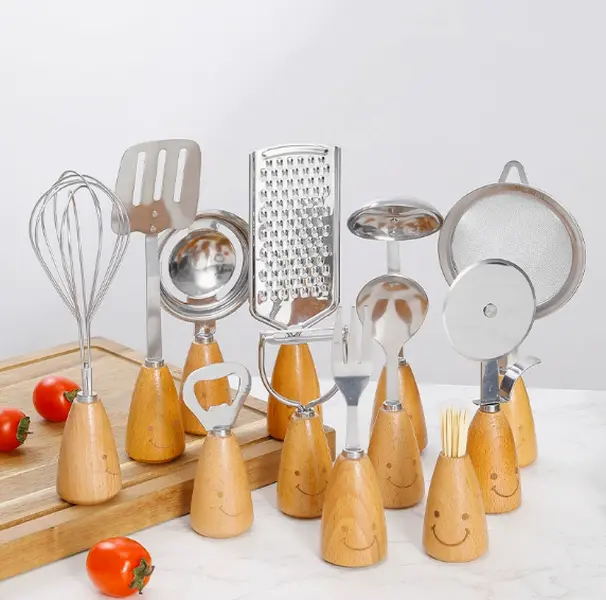 Wooden-Handled Kitchen Utensils Set, Adorable Smile Pattern, Rust-Proof Stainless Steel Tools for Daily Meal Preparation