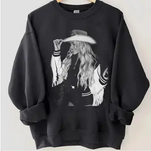 Vintage #MeganMoroneyy Merch Tour 2026 Graphic Sweatshirt, Cloud-9 Tour Country Music Tour Sweatshirt, 90s Graphic George Nashville Cloud Tee Comfort Hoodie, Gift for him, Gift for her