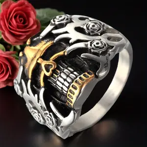 Men's Stainless Steel Exquisitely Carved Skull Ring - Funky Festival Style Witchcraft Ring, Men's Accessories for Motorcycle Parties, Gothic Hip-Hop Fashion Costume Jewelry Motorcycle Accessories