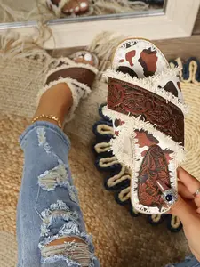 Vintage Floral Western Style Sandals, Cow Print Fuzzy Edge Flip Flops for Women, Casual Beach Shoes, Comfortable Flat Slippers, Bohemian Style Sandals, Ethnic Style Sandals