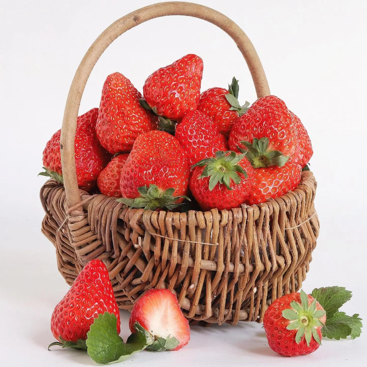 500+ PCS Strawberry Seeds – Grow Juicy, Sweet Strawberries at Home or Garden, Easy to Plant, Non-GMO, Heirloom Variety, Perfect for All Seasons