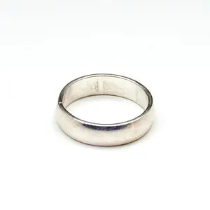 Winnie 4 MM Wide Band toe/midi ring