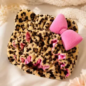 1 Pcs Leopard Print Plush Teddy Bear Bonnet, Satin-Lined Adjustable Sleep Cap, Cute Hair Care Headwear for Women (Pink)