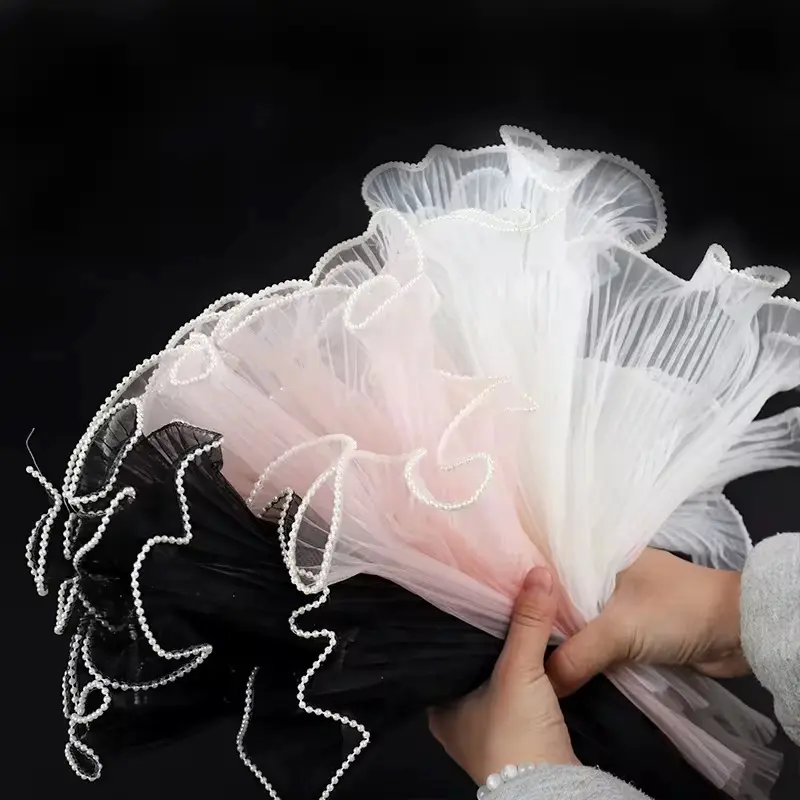Flower Wrapping Mesh Net with Artificial Pearl Decor, 4.5 yd, Enhances Bouquets, Elegant Bouquet Arrangements for Wedding Party Decorative Purposes