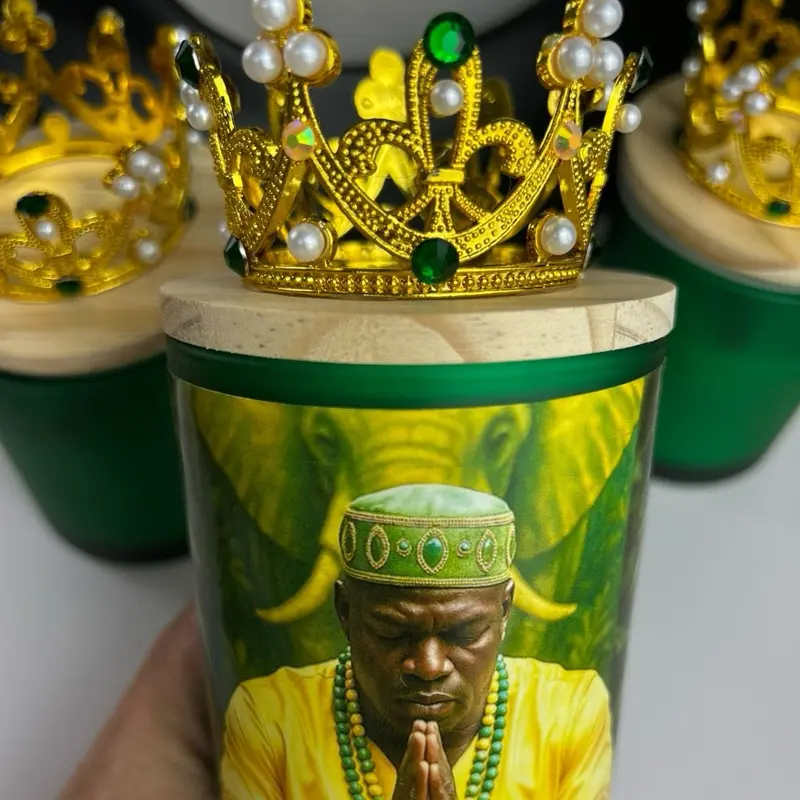 Orula Velas for Orula with Royal Crown Design and Green Beads Decorative Element Candle