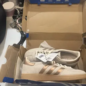 Adidas Handball Spezial Bliss Cream White JP9236 Women's Fashion