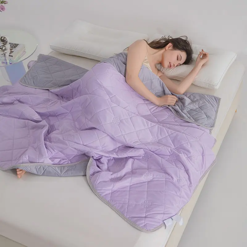 Cooling Blanket, Soft Touch Comfortable Breathable Lightweight Construction Cooling Blanket, Summer Cooling Blanket for Hot Sleepers, Bedding for Home Bedroom, Living Room, Office, Travel, Summer Blankets