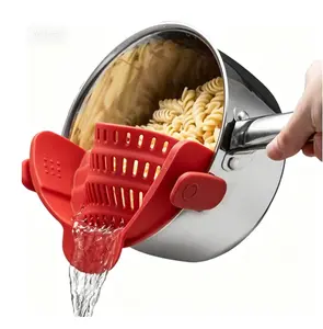Pot Side Strainer Colander, Clip On Food Drain Basket Kitchen Sink Strainer, Heat Resistant Plastic Vegetable Fruit Washing Drainer Filter, Easy Clip On Pots & Pans Kitchen Gadget