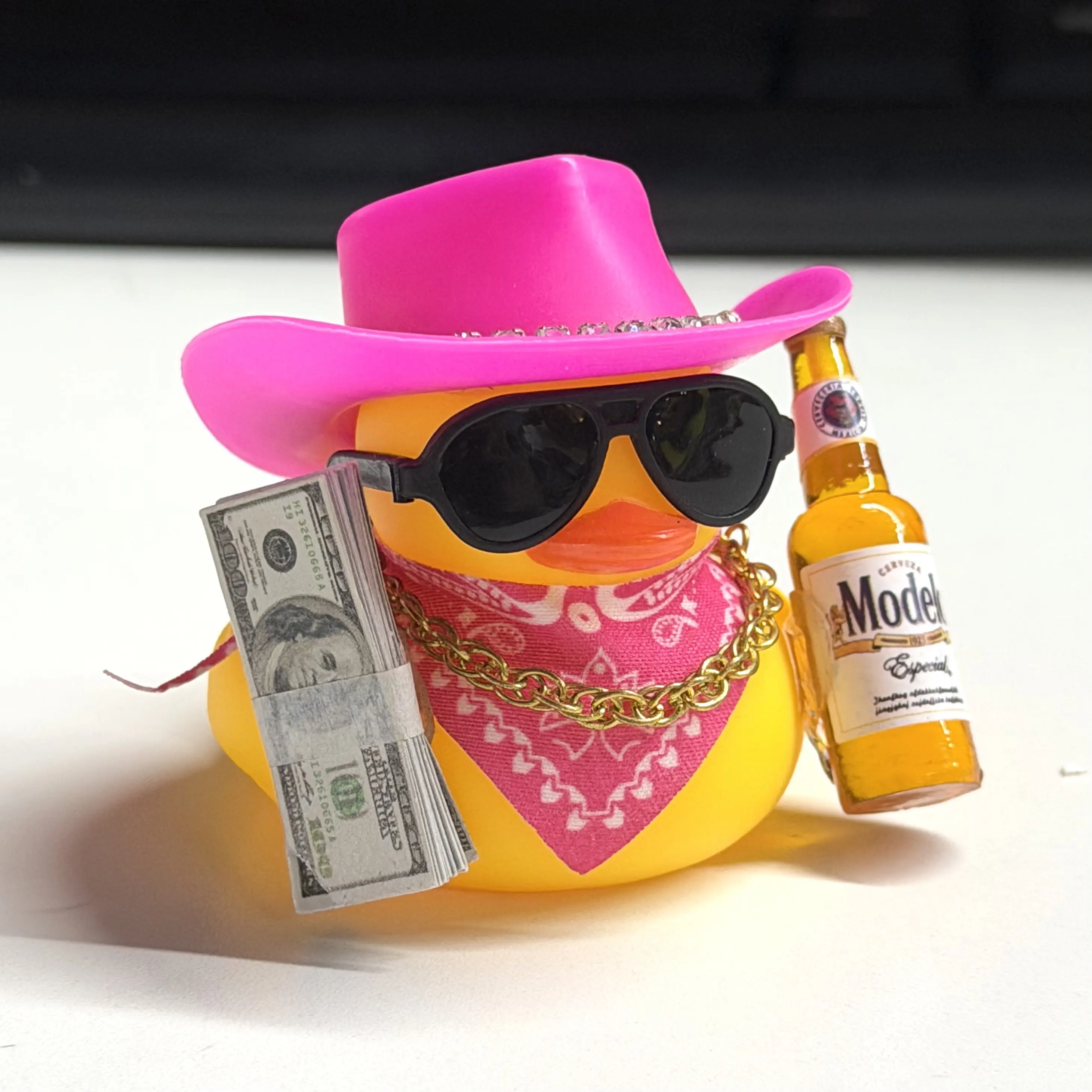 Wonuu Pink Cowboy Hat Rubber Duck with Heart Glasses & Pearl Necklace - Fun Car Accessories, Accessories for Car Decoration, Desk Decor, Home Decor, Car Trinkets