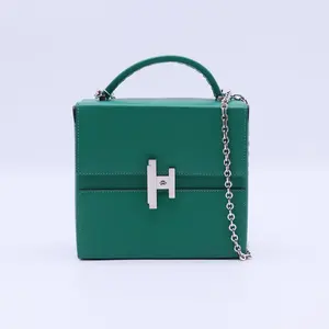 Pre-owned HERMÈS leather Shoulder Bags Hermes Epsom Cinhetic Boxy Top Handle Bag Gold twins B22088