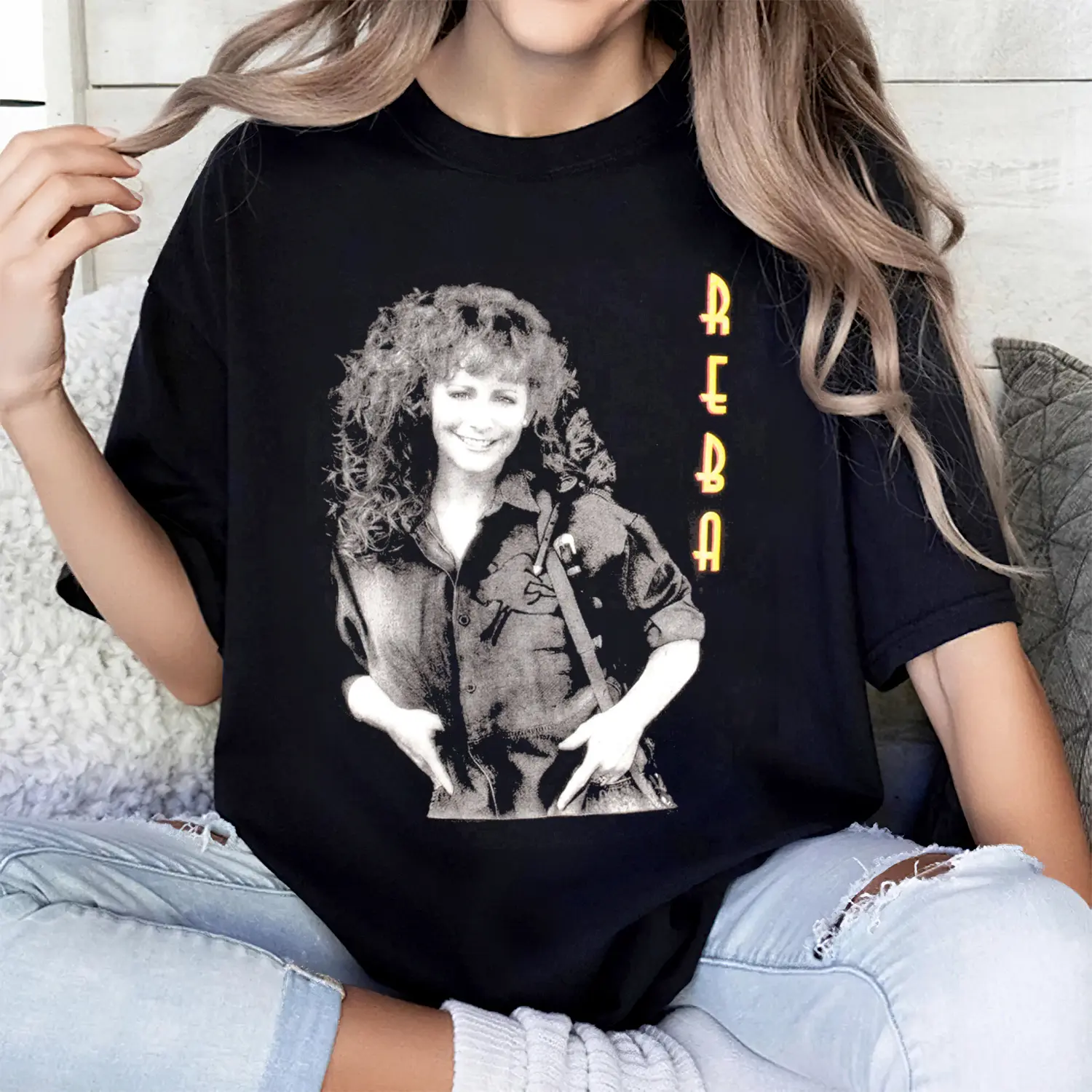 Women's Fitted Short-Sleeve Crew Neck Retro 1992 Reba McEntire Graphic Ethical US Cotton Casual Tee Shirts - Vintage Top, All Seasons, Ethical Fabric