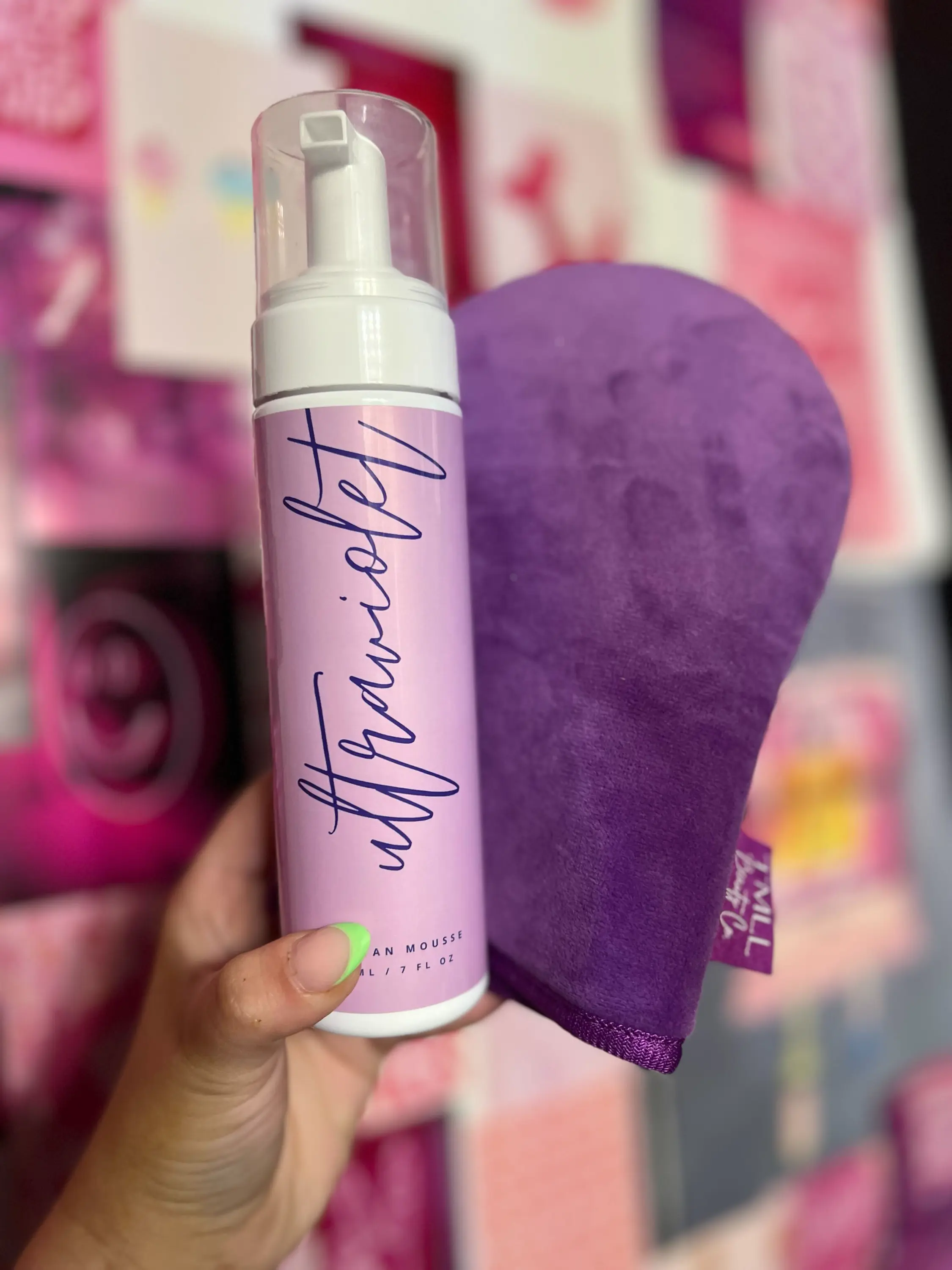 Leather & Lace Ultra Violet Self-Tanning Mousse - Moisturizing Body Self-Tanner with Rose Hip & Sunflower Oil, Flawless Smooth Tanning, Natural Glow, Easy Apply for Adults, Vegan, Long-Lasting, Streak-Free, All Skin Tones, Self Tan Foam, Gluten Free