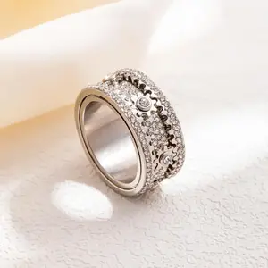 Rotatable gear ring with exquisite carvings inlaid diamonds, bright fashionable ring for men women, suitable for daily wear dating anniversary Christmas graduation gifts