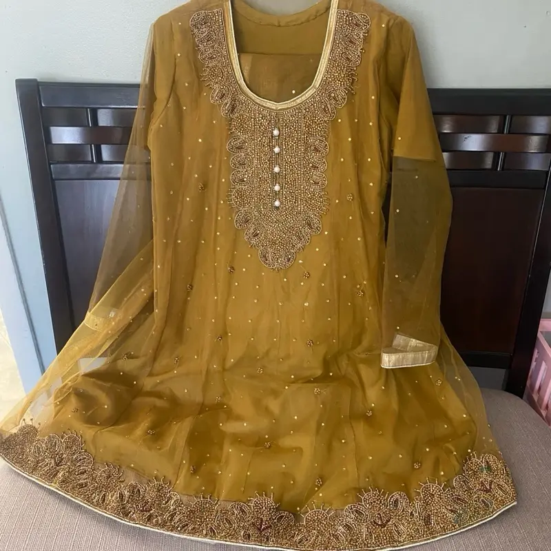 Pakistani Panjabi 3 Peace Party Wear Dress Embellished with Intricate Beading & Gold Accents for Festive Occasions