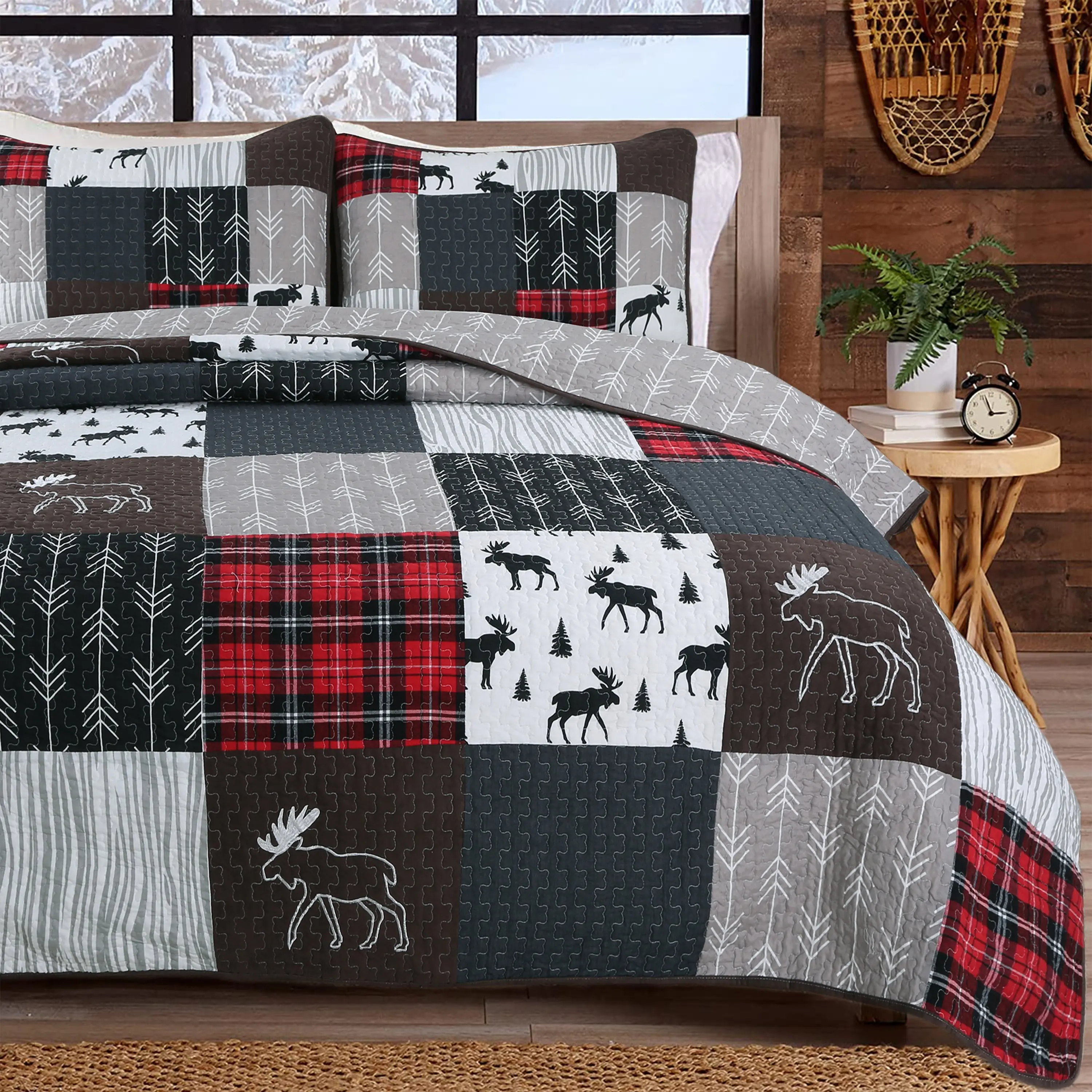 Moose Lodge Rustic Cabin Black Real Patchwork Reversible Queen Quilt Bedroom Bedding Set - Cotton & Microfibre, Decorative Bedding Set, Machine Washable Linens