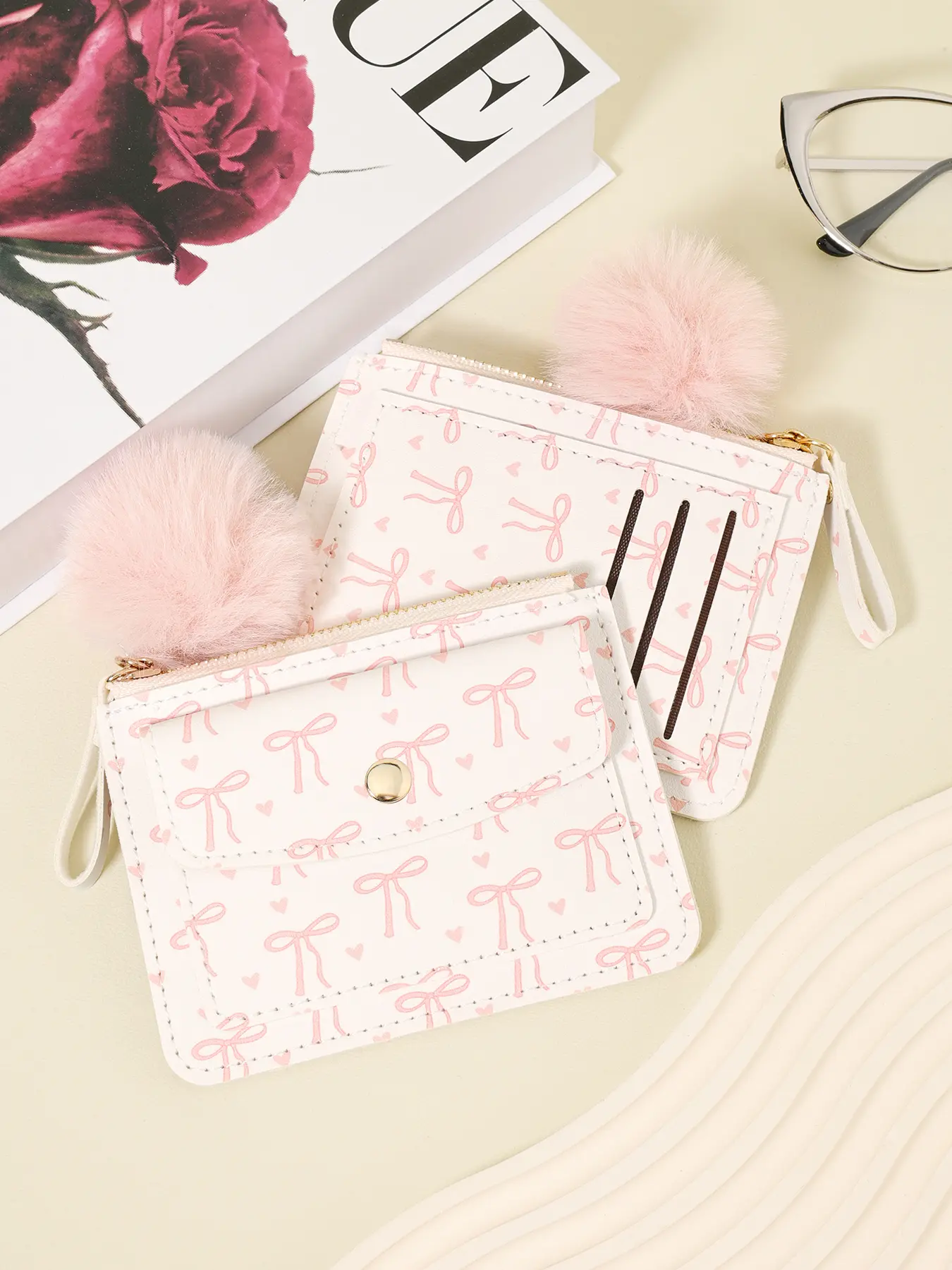 Fashionable and minimalist wallet with a Pom pom Charm, lightweight and portable small credit card holder and notepad, women's multifunctional handbag and coin wallet