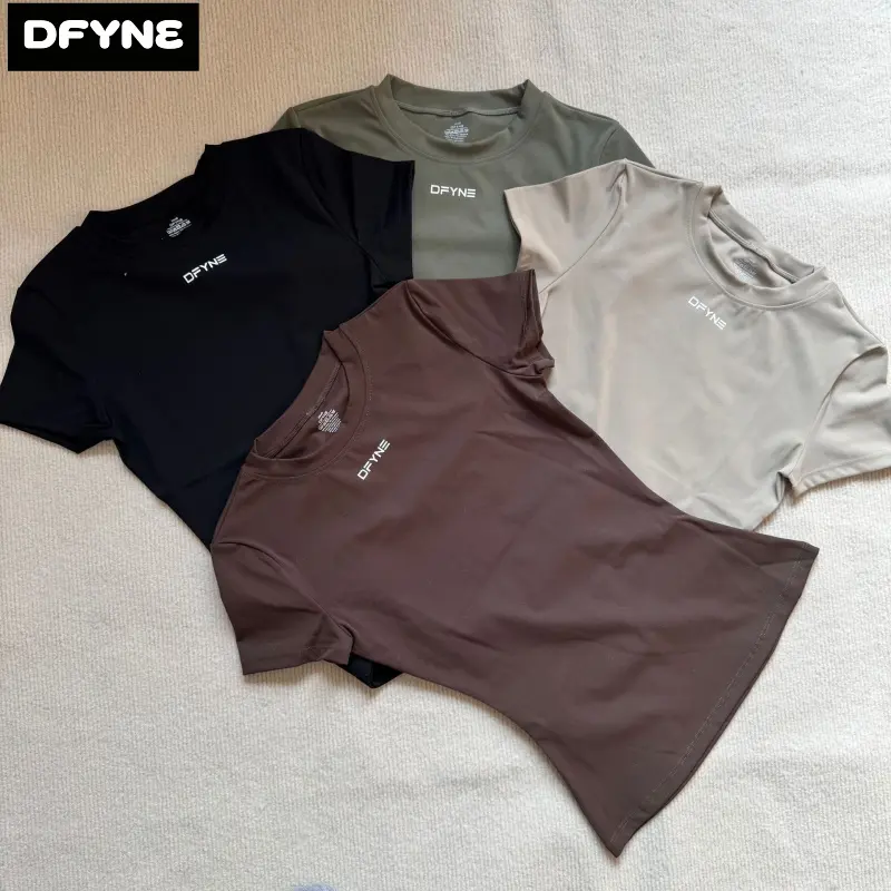 DFYNE Women's Fitted Workout T-Shirt, Short Sleeve Sculpting Activewear Top, Breathable Moisture-Wicking Yoga Gym Running Shirt