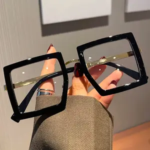 1pc women's large-frame square fashion trendy non-prescription glasses, transparent lenses, suitable for business and office, with a unique and exaggerated design style, suitable for clothing coordination