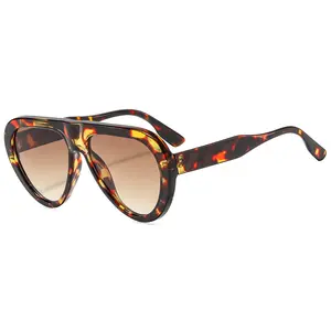Trendy Retro Aviator Sunglasses for Women, Y2K Chunky Pilot Frame UV400 Sunglasses  Tortoiseshell/Black/Yellow Lens Fashion Eyewear for All Occasions