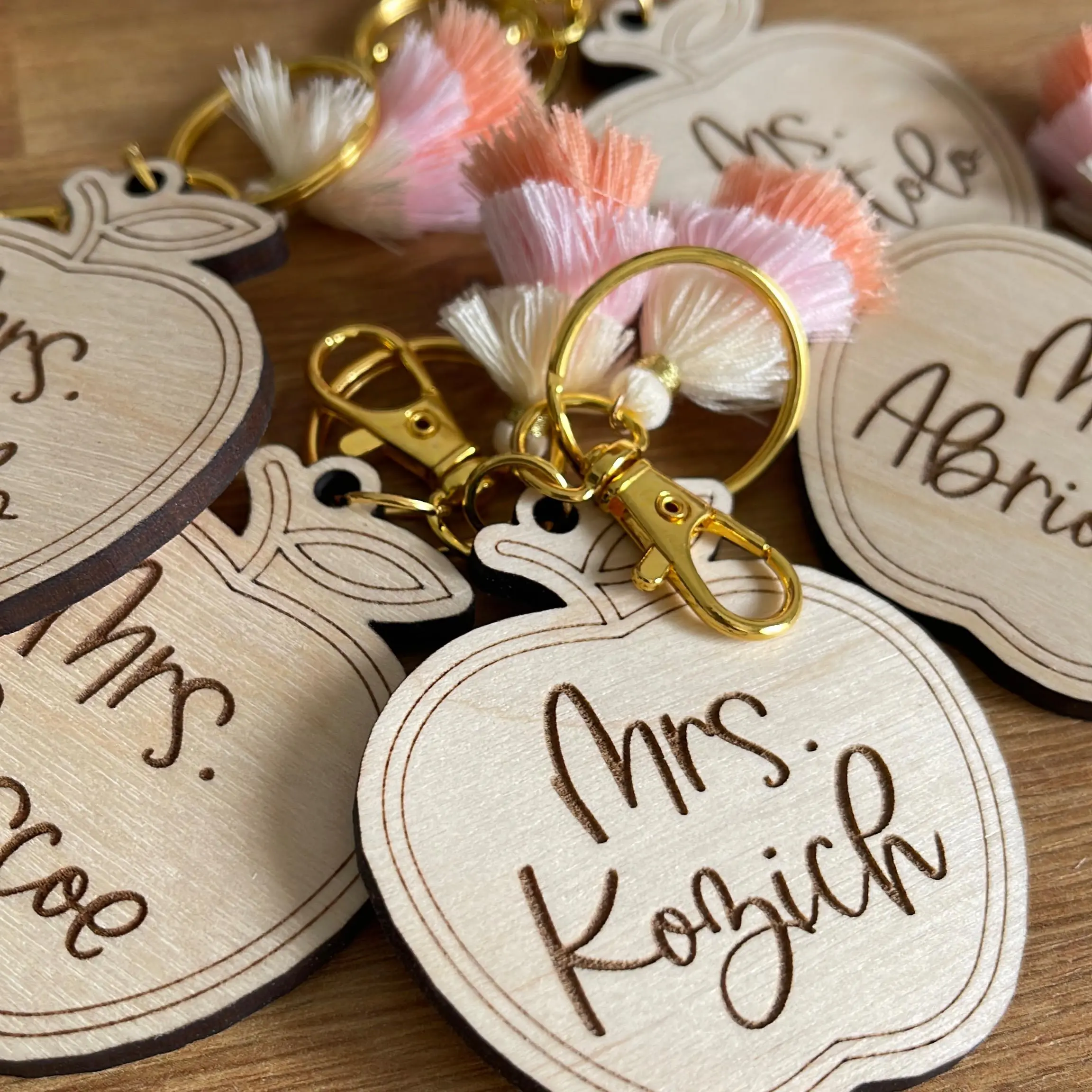 Personalized Apple Keychain - Back to School Gift, Laser Engraved Teachers' Name, 2.16" x 2.32" x 1/8" Baltic Birch, Mini Tassel, Customizable Design