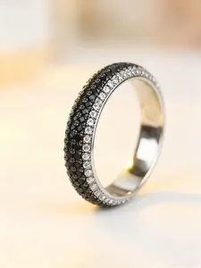 1 Piece Black Band Inlaid Zircon Rings for Women & Men, Stackable Design Engagement Ring Perfect Jewelry Gift for Daily Wear, Trendy Jewellery Accessories