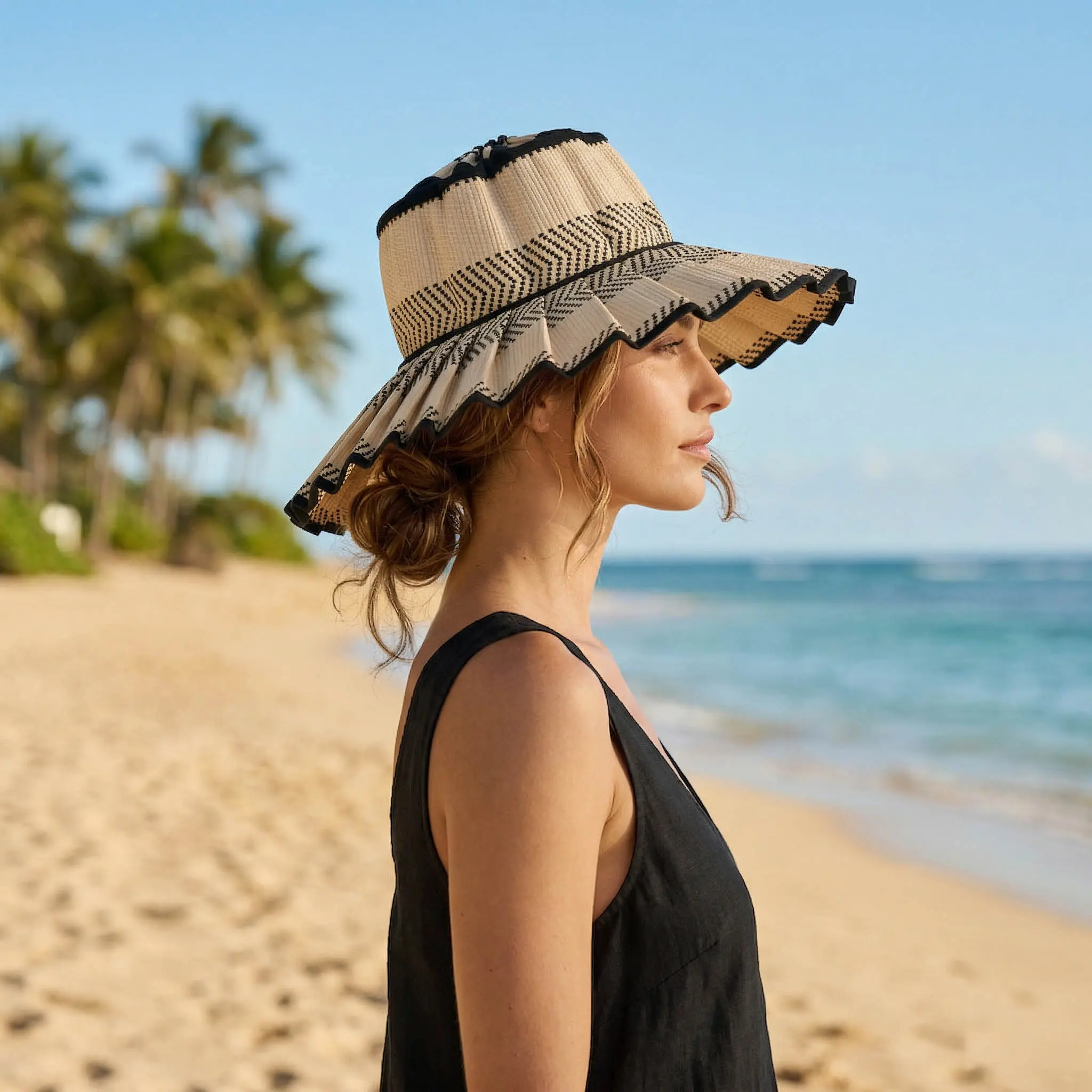 Women's Foldable Straw Sun Hat, UPF 50+ Wide Brim Pleated Beach Hat, Packable Roll-up Summer Travel Hat with Adjustable Drawstring