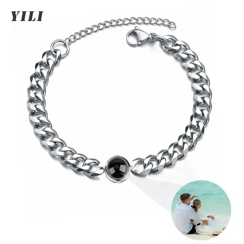 Unisex Custom Heart-Shape Titanium Steel Cuban Link Chain Bracelet with Personalized Photo Projection, Ideal for Memorial Gifts