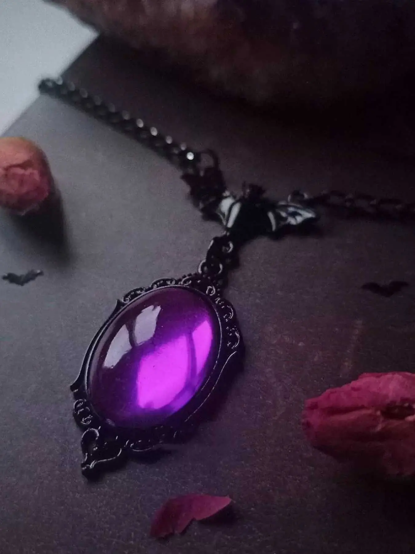Gothic Bat Vampire Chain Victorian Relief Pendant Necklace, Vintage Punk Witch Halloween Party Necklace, Retro Gothic Jewelry