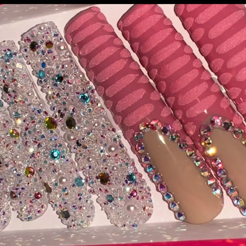 Press on Nailz