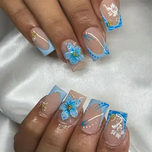 24pcs Blue Floral Nail Art Set, Cold Color Square Press-On Nails, Flower Nails, Flower Design Nails, Perfect for Girls' Parties & Dates, Includes Jelly Glue & File Kit