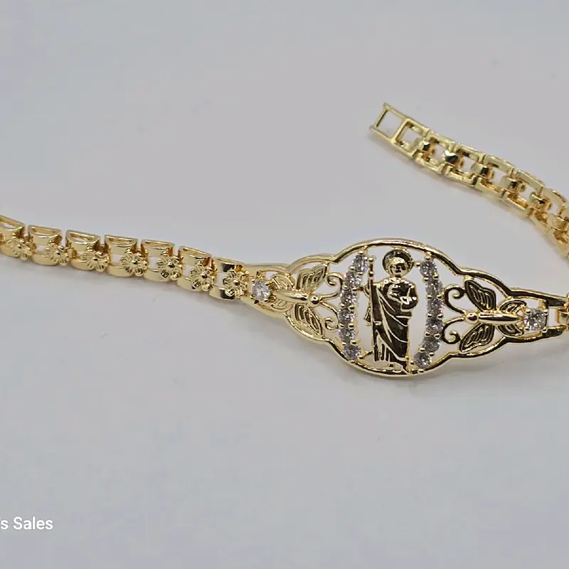 SAINT JUDE  BRACELET with roses   beautiful  style Gold plated 7"inches