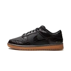 Dunk Low "Velvet Brown Black" DV1024 010