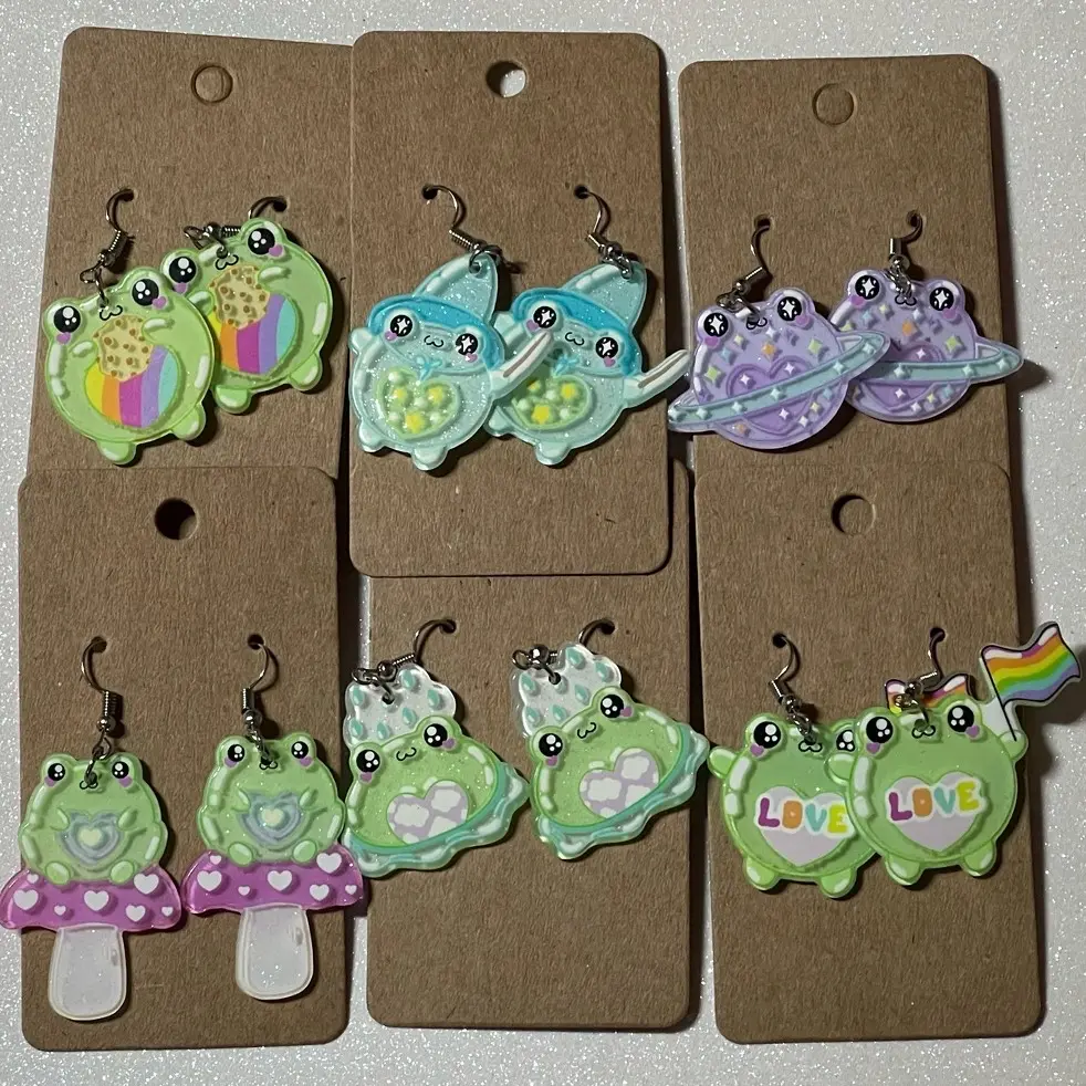Cute frog earrings