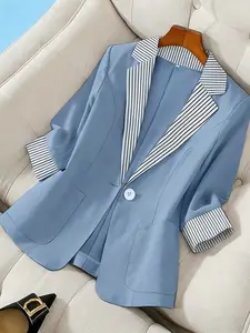A women's color-block fashion three-quarter sleeve striped lapel single-breasted Fitted blazer, suitable for spring and summer, appropriate for daily commuting, business occasions, etc.