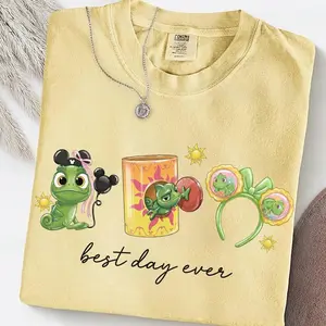 Retro Best Day Ever Shirt - Vintage Green Chameleon Graphic Tee - Aesthetic Floating Lanterns Princess Top - Comfort Colors® Magical Vacation Shirt