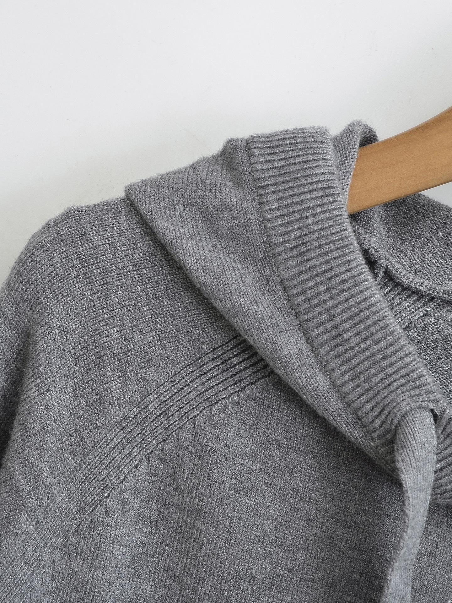 Hooded zipper sweater