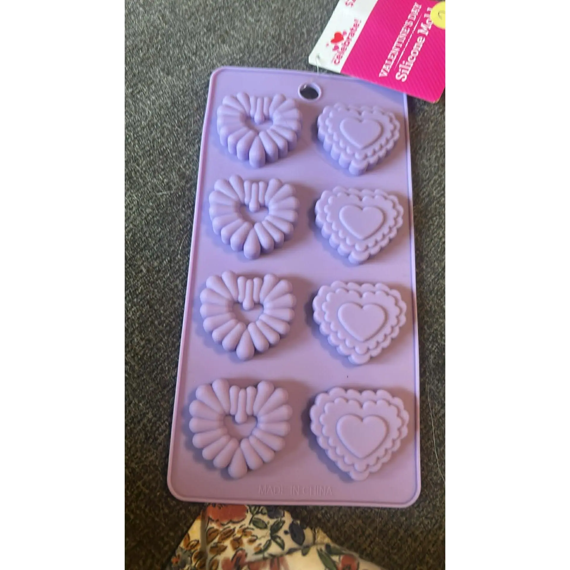 Valentine's Day Silicone Heart Mold – 8-Cavity Candy & Chocolate Mold