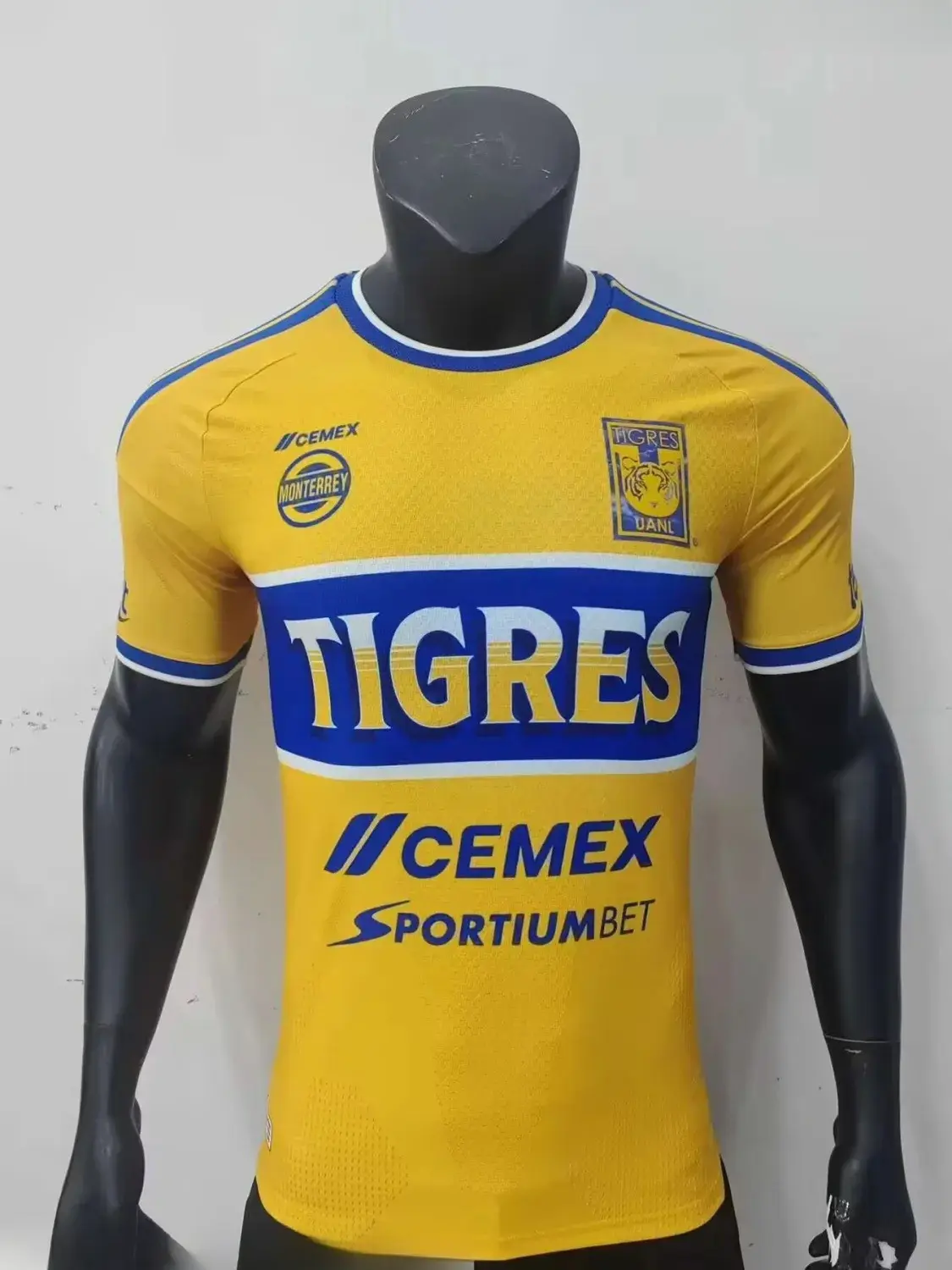 Tigres 26-27 Home Yellow Soccer Jersey, All Size S-5XL, Breathable Game Day Sports Shirt, Short Sleeve, Quick-Dry Football Shirt, Liga MX Fans Jersey