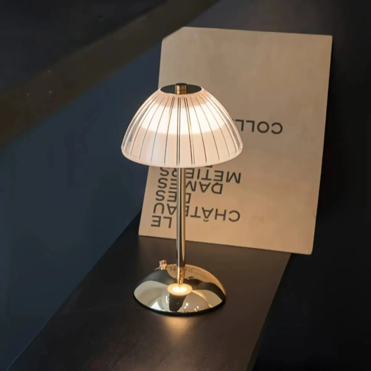 Vintage Crystal LED Decorative Table Lamp, Touch Three-Color Adjustable USB Charging, Bedroom Living Room Office Reading Relaxation Decor Light, Dimmable Warm White, USB Powered Lamp, Home Decor Light