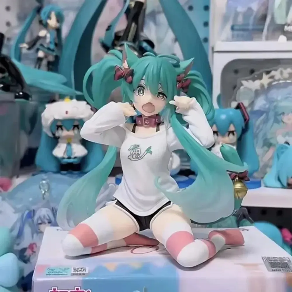 11cm Hatsune Miku Action Figure Kawaii Anime Desktop Figure Cute Cat Ears Figurine Kawaii PVC Collectible Model Toy for Gift
