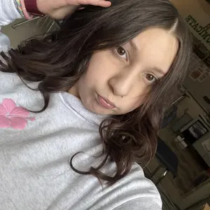 Beauty by Earth Self Tanner Body Lotion - Best Gradual Natural Bronzed Sunless Hydrating Streak Free Tanning Glow Made in USA, Vegan Cruelty Free Body Moisturizer Pregnancy Safe