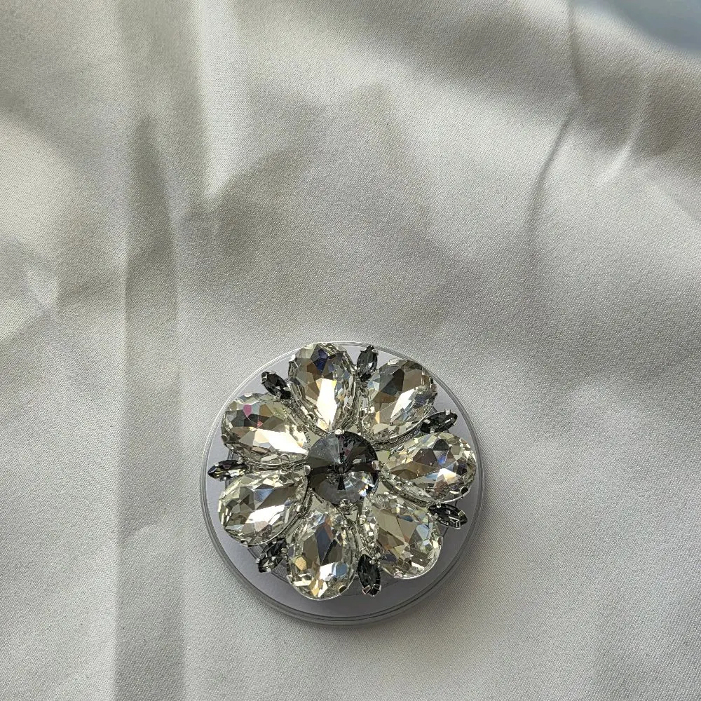 Color and Crystal bling magnetic pop  socket Phone