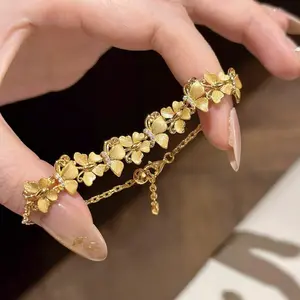 Sand gold jewelry simulation gold brushed pattern butterfly flying bracelet women's light luxury high-end sense will not fade for a long time jewelry wholesale