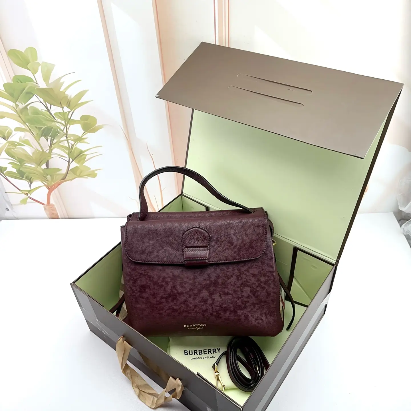 Pre-owned BURBERRY Burgundy Grain Leather Top Handle Flap Satchel Bag 0804 RAYE 23845457