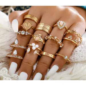 58pcs Vintage Palace Gold Ring Set for Women, Elegan Opulent  Fashion Featuring Unique Patterns, Perfect for Women Men Teenager Celebrating Holidays And Parties