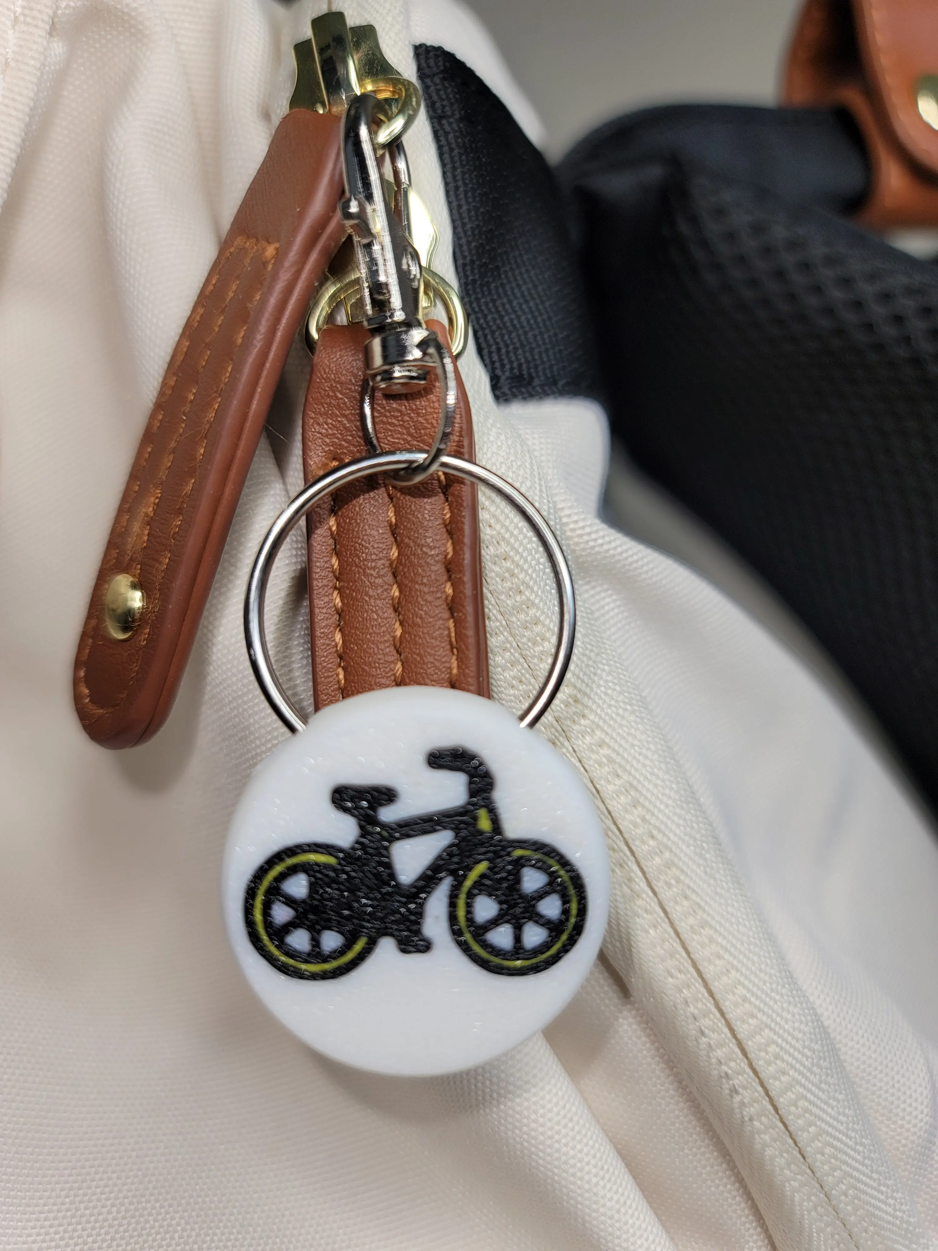 3D Printed Bicycle Keychain Fob – Multicolor Cycling Zipper Pull Accessory