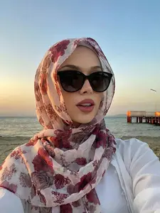 1pc Elegant Modern Floral Print Hijab for Women, Head Scarf, Comfortable Breathable Fabric, No Wrinkle Muslim Turban, All Seasons Use