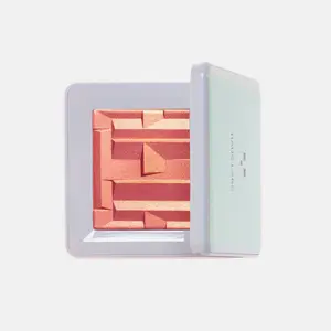 BIO-RADIANT GEL-POWDER HIGHLIGHTER FOR NON-GLITTERY GLOWY MAKEUP