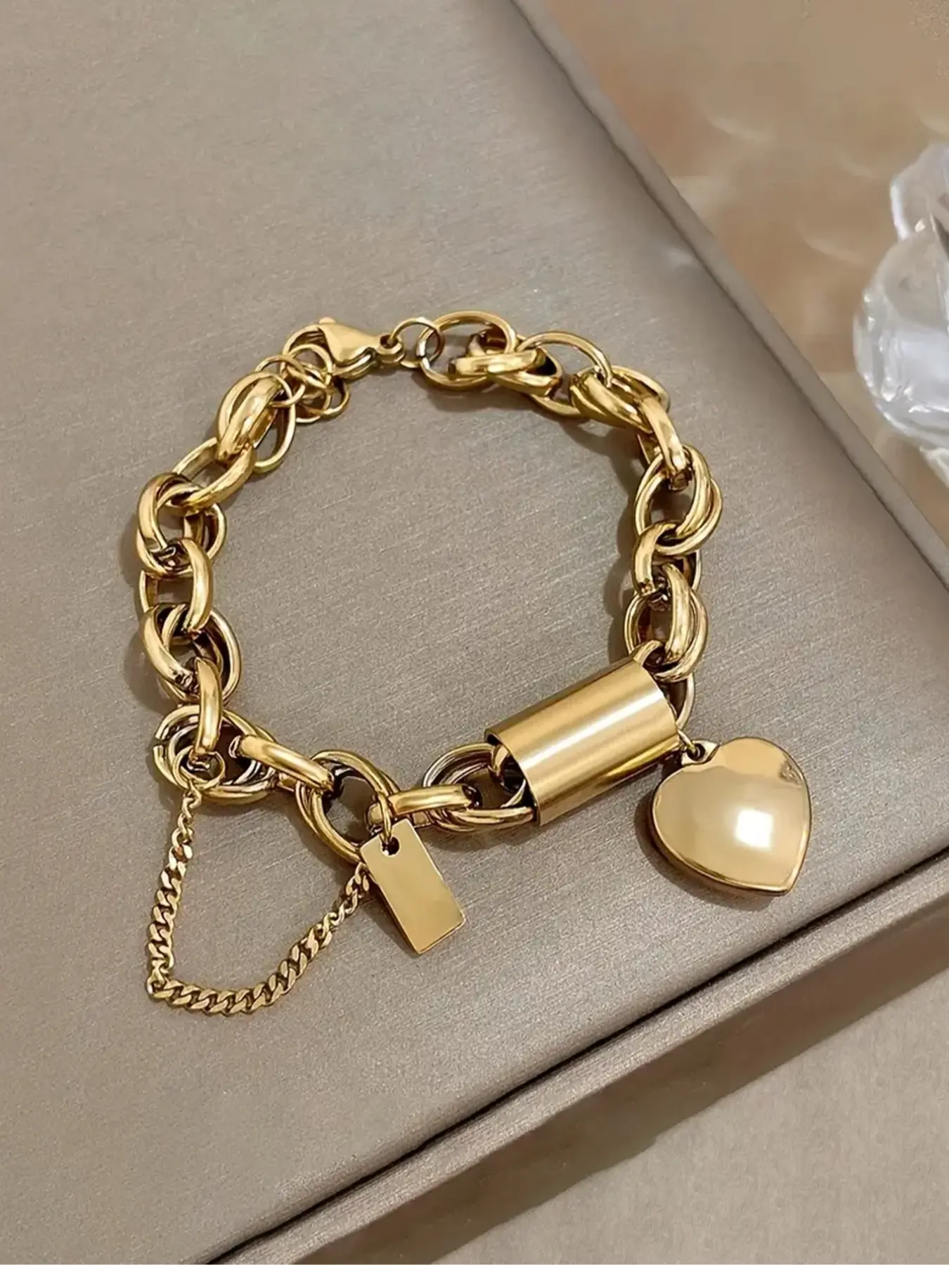 Minimalist Stainless Steel Anti Tarnish Heart Charm Bracelet, Heart Bracelets, Fashionable Bracelet Style, Lightweight Fashionable Jewelry for Daily & Casual Wear, Gift Idea, All-Season Accessory